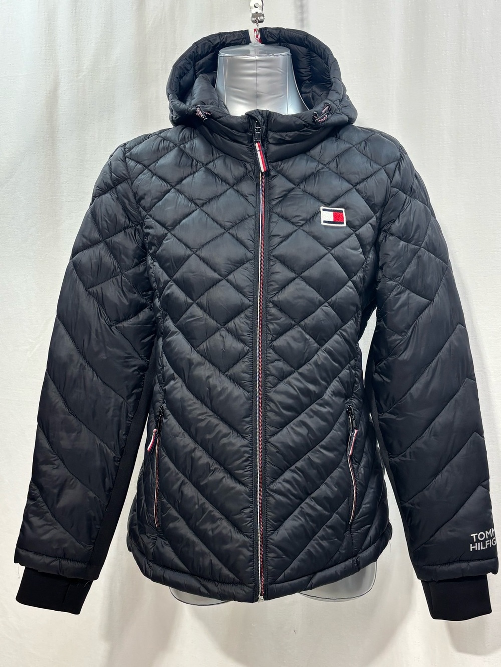 Tommy Hilfiger Women’s Black Quilted Packable Hooded Puffer Jacket Large